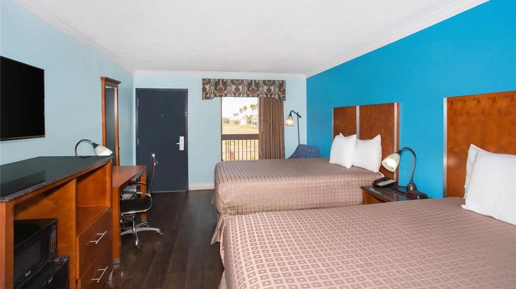 Days Inn Florida City Room