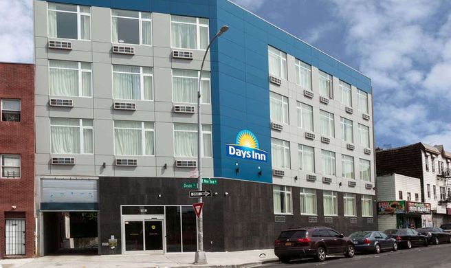 Days Inn Brooklyn Crown Heights Exterior