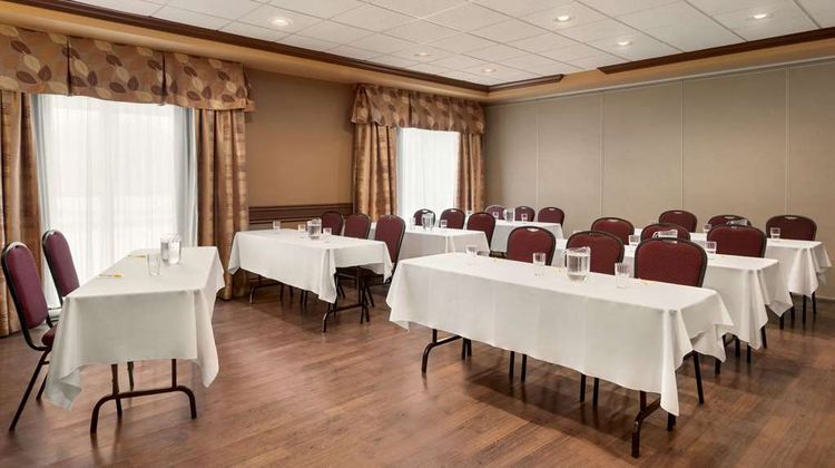 Days Inn Levis Meeting
