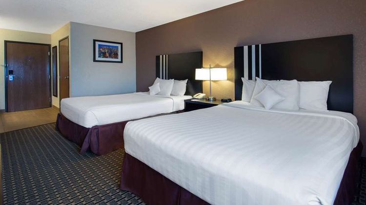 Ramada Glendale Heights Addison Area Room