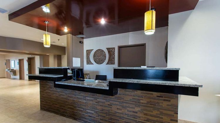 Ramada Glendale Heights Addison Area Lobby