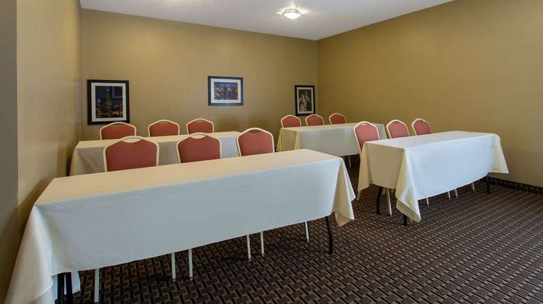 <b>Ramada Glendale Heights Addison Area Meeting</b>. Images powered by <a href="https://iceportal.shijigroup.com/" title="IcePortal" target="_blank">IcePortal</a>.