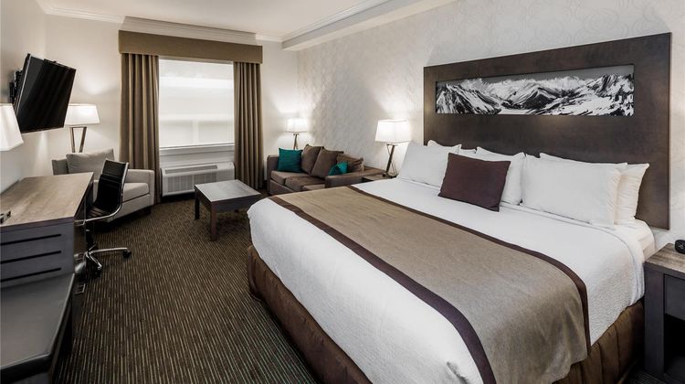 Ramada Revelstoke Room