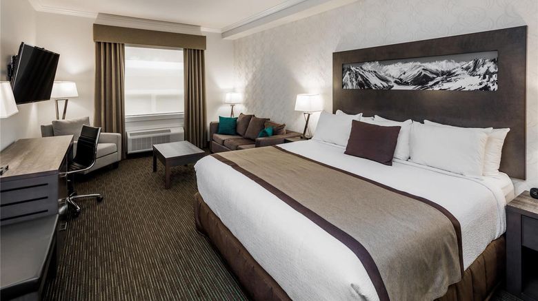 <b>Ramada Revelstoke Room</b>. Images powered by <a href="https://iceportal.shijigroup.com/" title="IcePortal" target="_blank">IcePortal</a>.