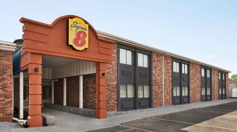 <b>Super 8 Des Moines Exterior</b>. Images powered by <a href="https://iceportal.shijigroup.com/" title="IcePortal" target="_blank">IcePortal</a>.