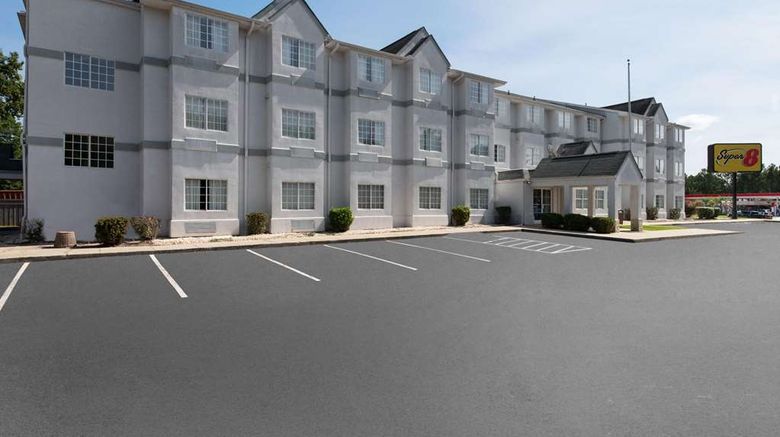 <b>Super 8 Harbison/Parkridge Hospital Exterior</b>. Images powered by <a href="https://iceportal.shijigroup.com/" title="IcePortal" target="_blank">IcePortal</a>.