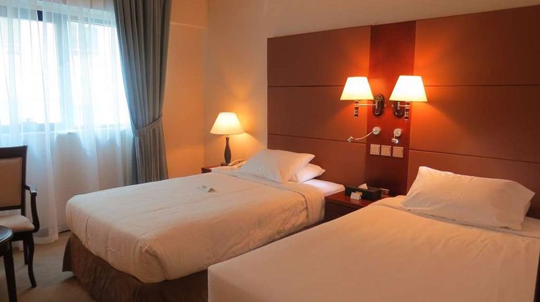 <b>Al Jawhara Gardens Hotel Room</b>. Images powered by <a href="https://iceportal.shijigroup.com/" title="IcePortal" target="_blank">IcePortal</a>.
