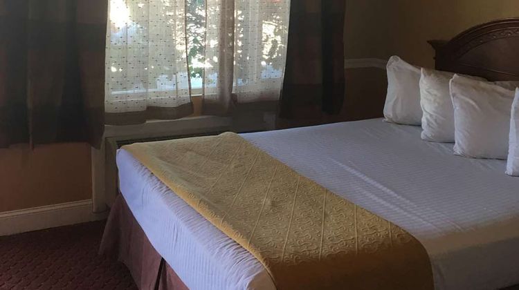 Travelodge Hawthorne Room