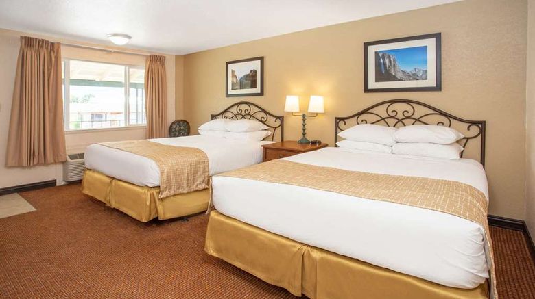 <b>Travelodge Hawthorne Room</b>. Images powered by <a href="https://iceportal.shijigroup.com/" title="IcePortal" target="_blank">IcePortal</a>.