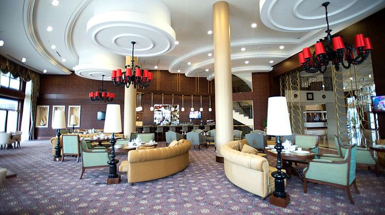 Wellborn Luxury Hotel Lobby