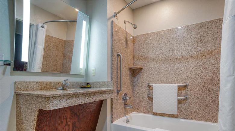 <b>Best Western Plus Philadelphia-Choctaw Room</b>. Images powered by <a href="https://iceportal.shijigroup.com/" title="IcePortal" target="_blank">IcePortal</a>.