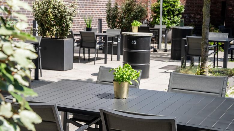 <b>INNSIDE Hamburg Hafen Restaurant</b>. Images powered by <a href="https://iceportal.shijigroup.com/" title="IcePortal" target="_blank">IcePortal</a>.