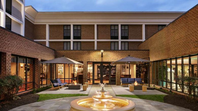 DoubleTree by Hilton McLean Tysons Exterior. Images powered by <a href="https://iceportal.shijigroup.com" target="_blank" rel="noopener">Ice Portal</a>.