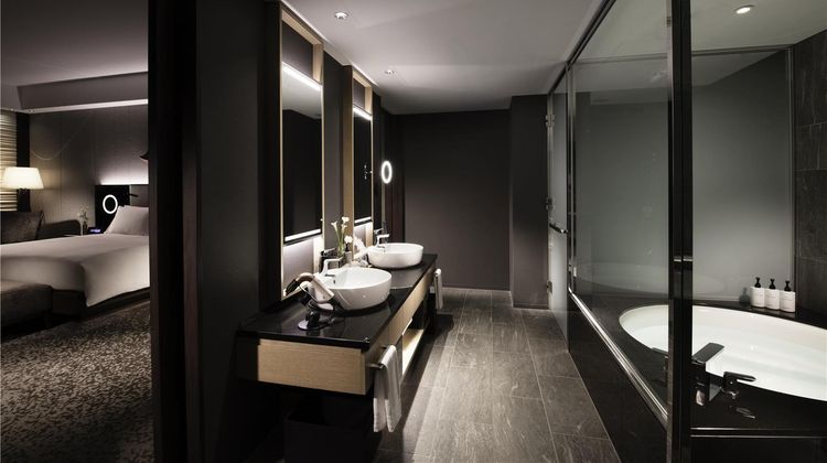 Conrad Osaka Room