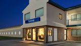 Travelodge by Wyndham Wall Exterior