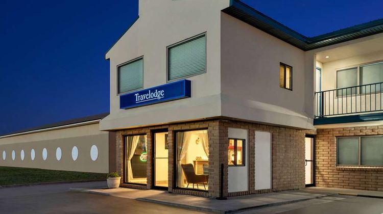Travelodge by Wyndham Wall Exterior