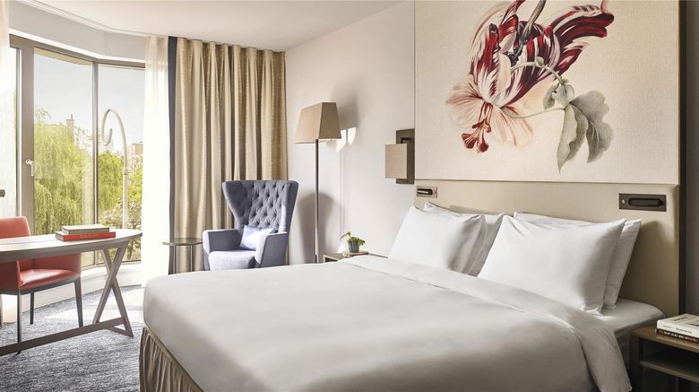 <b>Hyatt Regency Amsterdam Room</b>. Images powered by <a href="https://iceportal.shijigroup.com/" title="IcePortal" target="_blank">IcePortal</a>.