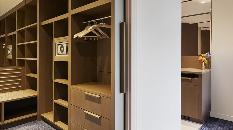 Hyatt Regency Amsterdam Suite