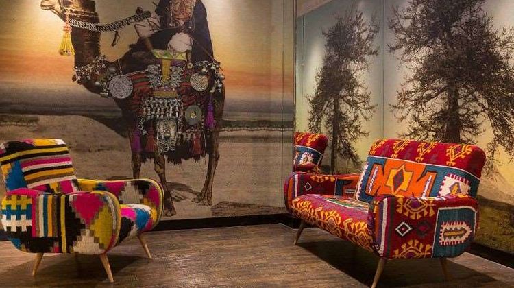 Hotel du Continent Lobby