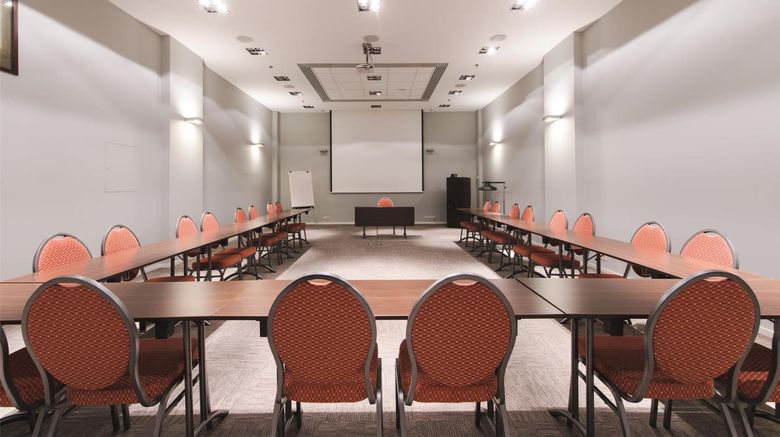 <b>Chambord Hotel Meeting</b>. Images powered by <a href="https://iceportal.shijigroup.com/" title="IcePortal" target="_blank">IcePortal</a>.