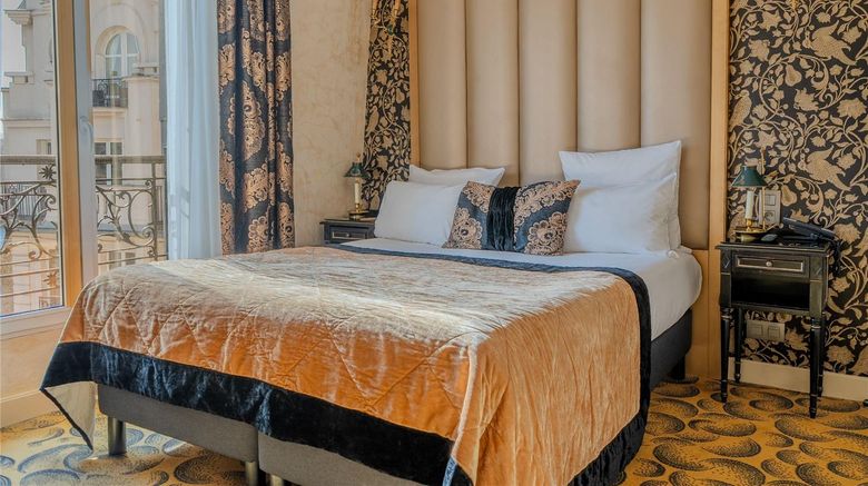 <b>Hotel Empereur Room</b>. Images powered by <a href="https://iceportal.shijigroup.com/" title="IcePortal" target="_blank">IcePortal</a>.