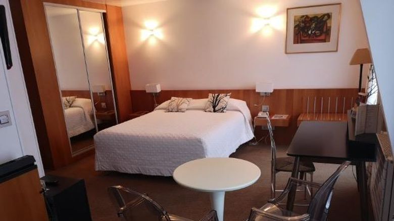 <b>Alison Hotel Room</b>. Images powered by <a href="https://iceportal.shijigroup.com/" title="IcePortal" target="_blank">IcePortal</a>.