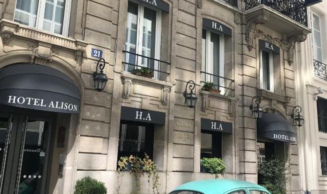 Alison Hotel Exterior