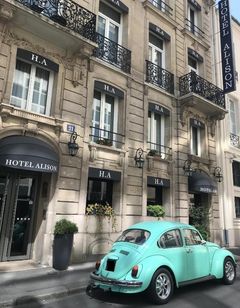 Alison Hotel