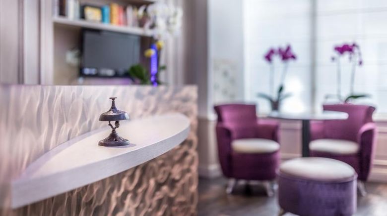 <b>Hotel Louvre Sainte Anne Opera Lobby</b>. Images powered by <a href="https://iceportal.shijigroup.com/" title="IcePortal" target="_blank">IcePortal</a>.