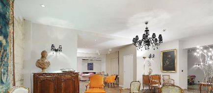 Notre Dame Hotel Lobby