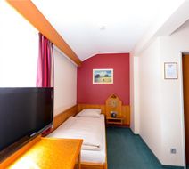 Hotel Christophe Colomb Room