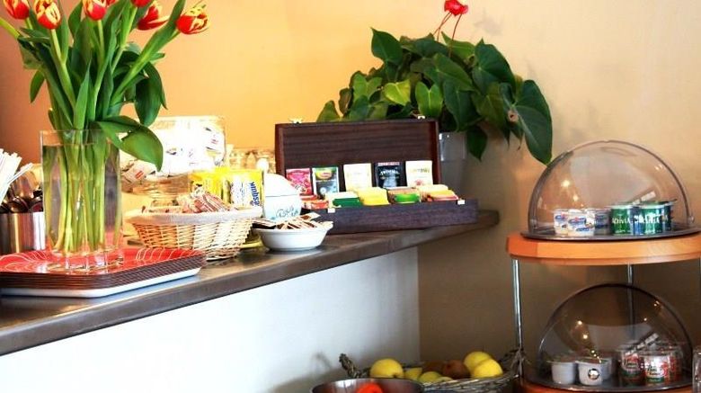 <b>Hotel Le Richiardi Lobby</b>. Images powered by <a href="https://iceportal.shijigroup.com/" title="IcePortal" target="_blank">IcePortal</a>.