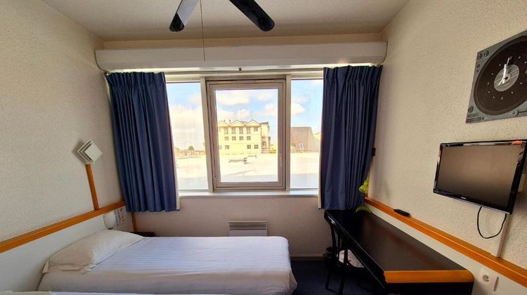 Arche Hotel Room