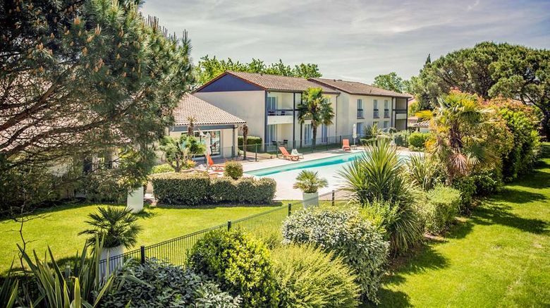 Les Pins Galants Exterior. Images powered by <a href="https://iceportal.shijigroup.com" target="_blank" rel="noopener">Ice Portal</a>.