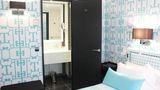 <b>Monceau Elysees Hotel Room</b>. Images powered by <a href="https://iceportal.shijigroup.com/" title="IcePortal" target="_blank">IcePortal</a>.