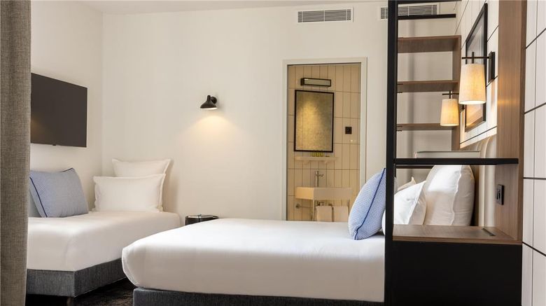 <b>MODERNISTE Hotel Room</b>. Images powered by <a href="https://iceportal.shijigroup.com/" title="IcePortal" target="_blank">IcePortal</a>.