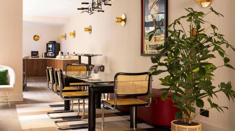<b>MODERNISTE Hotel Restaurant</b>. Images powered by <a href="https://iceportal.shijigroup.com/" title="IcePortal" target="_blank">IcePortal</a>.