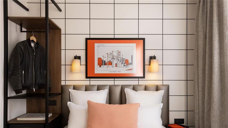 <b>MODERNISTE Hotel Room</b>. Images powered by <a href="https://iceportal.shijigroup.com/" title="IcePortal" target="_blank">IcePortal</a>.