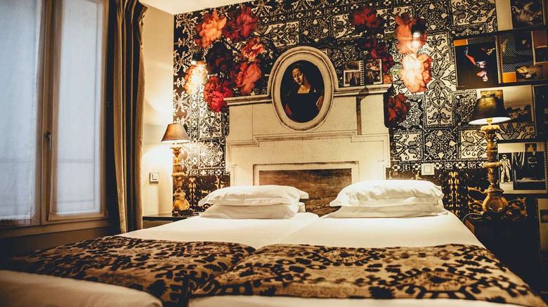 <b>Hotel Le Notre Dame Saint-Michel Room</b>. Images powered by <a href="https://iceportal.shijigroup.com/" title="IcePortal" target="_blank">IcePortal</a>.