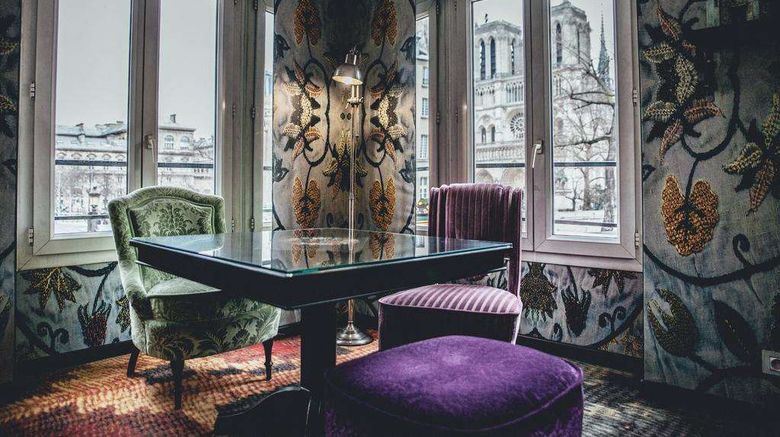 <b>Hotel Le Notre Dame Saint-Michel Meeting</b>. Images powered by <a href="https://iceportal.shijigroup.com/" title="IcePortal" target="_blank">IcePortal</a>.