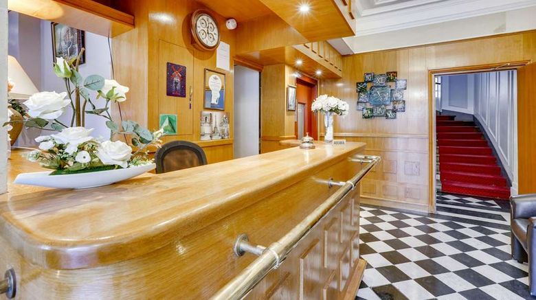 <b>Hotel du Square d'Anvers Lobby</b>. Images powered by <a href="https://iceportal.shijigroup.com/" title="IcePortal" target="_blank">IcePortal</a>.