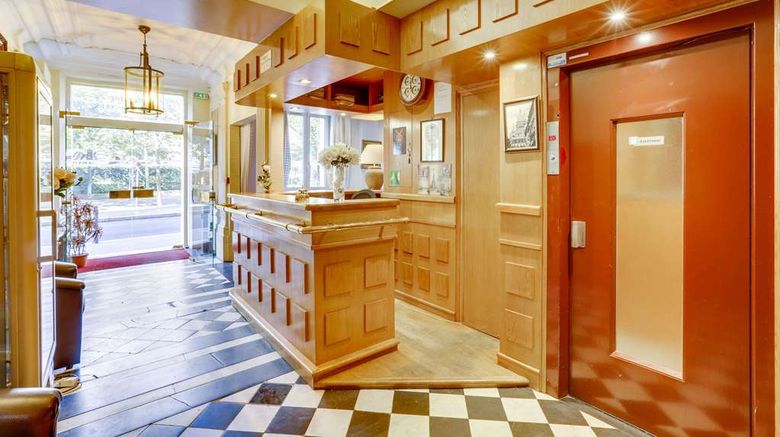 <b>Hotel du Square d'Anvers Lobby</b>. Images powered by <a href="https://iceportal.shijigroup.com/" title="IcePortal" target="_blank">IcePortal</a>.