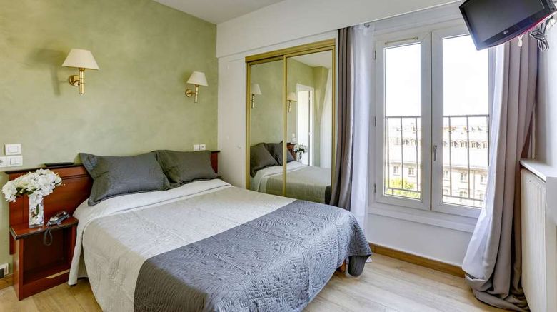 <b>Hotel du Square d'Anvers Room</b>. Images powered by <a href="https://iceportal.shijigroup.com/" title="IcePortal" target="_blank">IcePortal</a>.