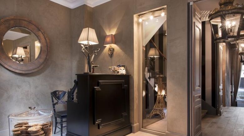 <b>Hotel Villa Glamour Tour Eiffel Lobby</b>. Images powered by <a href="https://iceportal.shijigroup.com/" title="IcePortal" target="_blank">IcePortal</a>.