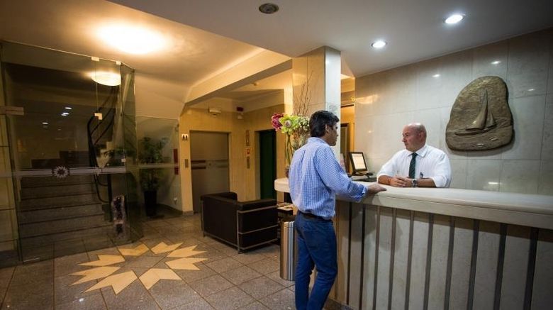 <b>Hotel Solaris Lobby</b>. Images powered by <a href="https://iceportal.shijigroup.com/" title="IcePortal" target="_blank">IcePortal</a>.