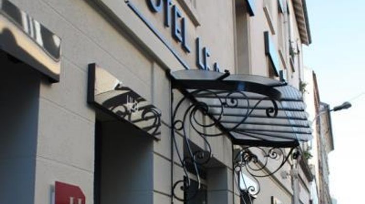 Le Dauphin Hotel Exterior