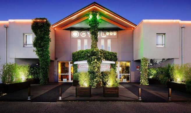 Octel Hotel & Residence Exterior