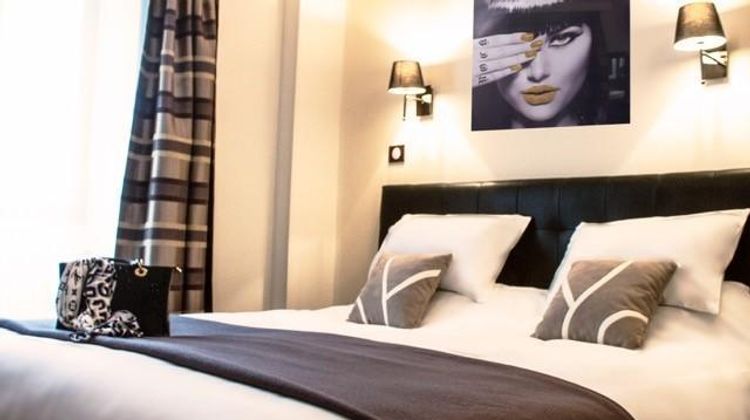 Prince Monceau Room