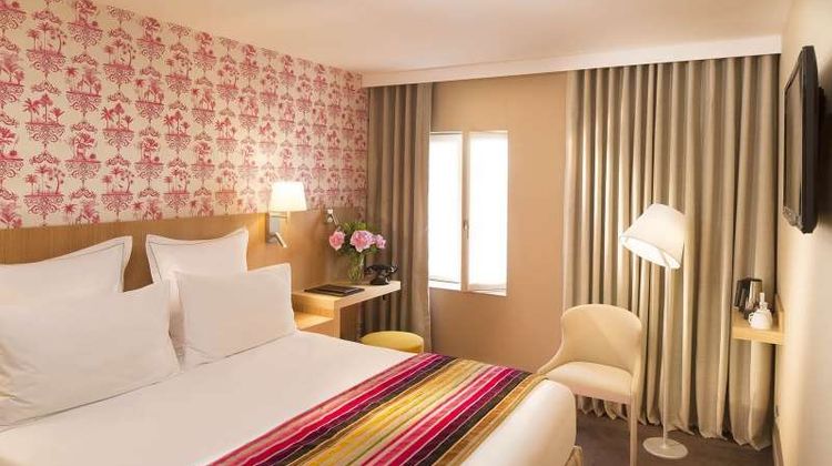 Cordelia Hotel Room