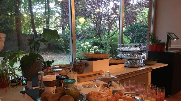 First Euroflat Hotel Restaurant